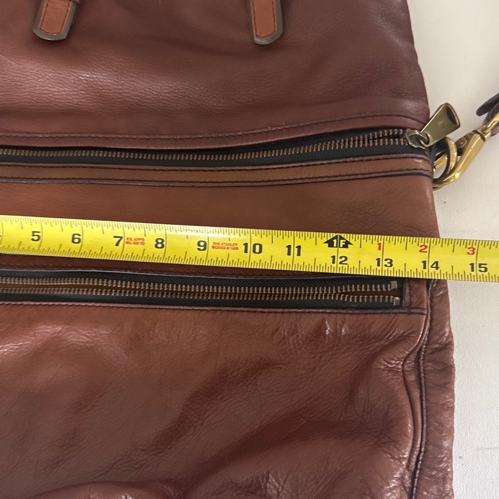 FOSSIL Explorer Brown Leather Foldover Shoulder Messenger Crossbody Bag Hobo Vtg - Picture 13 of 13